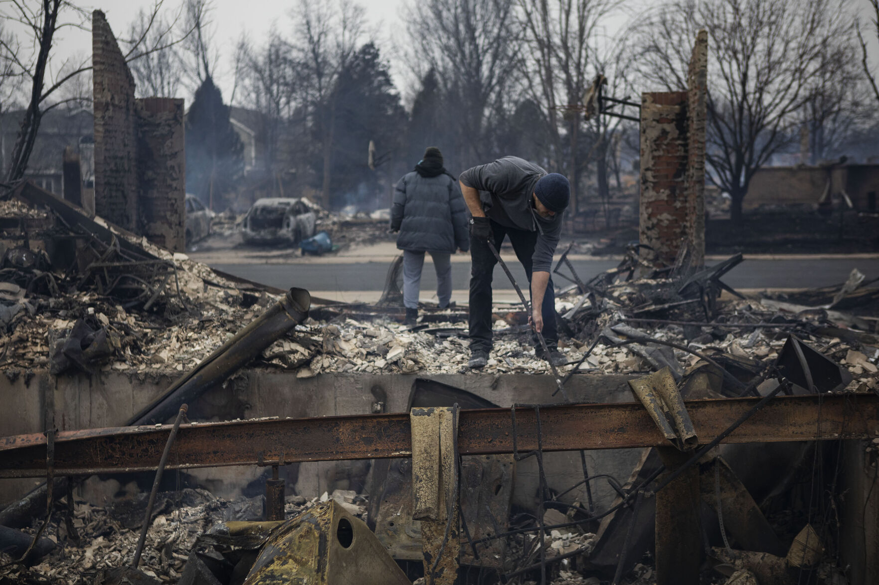 010122-news-LouisvilleFires12.JPG